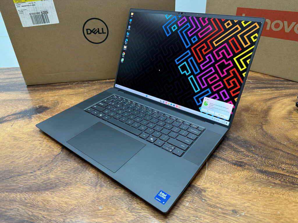 Dell Precision 5690 Ultra 9 185H / RTX 2000 Ada / 32GB / 2TB