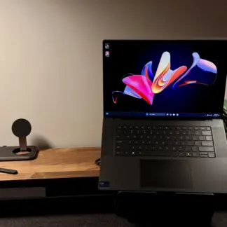 Dell Precision 5690 Ultra 9 185H / RTX 3500 Ada / 32GB / 1TB