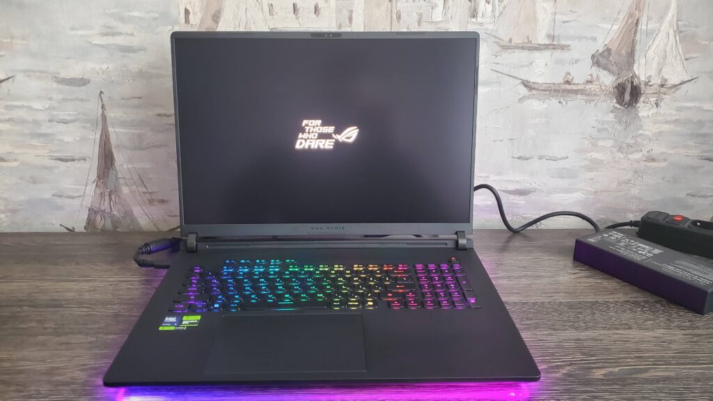 Asus ROG Strix Scar 18 2025 RTX 5090 / Ultra 9 275HX / 32GB / 2TB