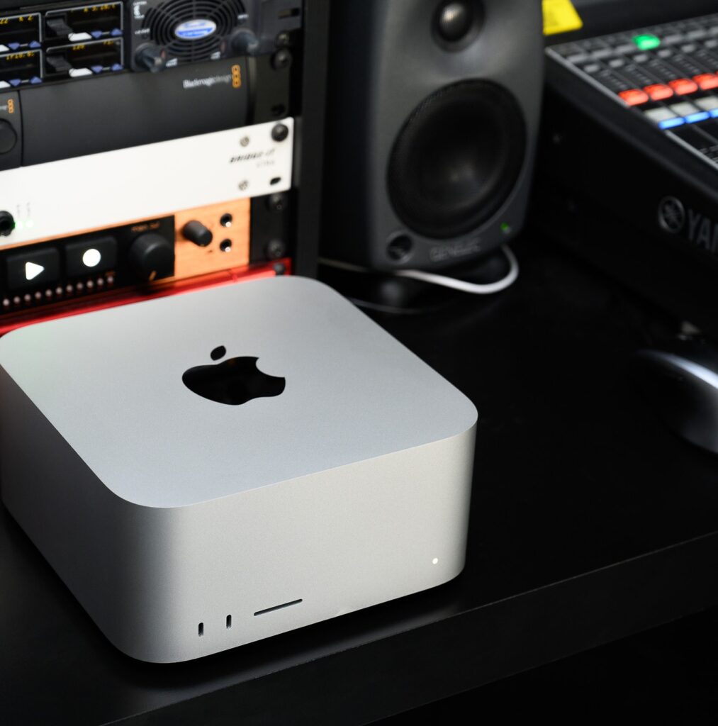 Apple Mac Studio M3 Ultra M3 Ultra / 96GB / 2TB