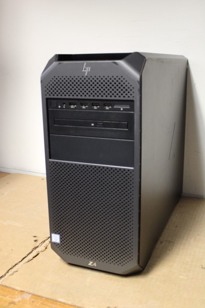 HP Z4 G5 Xeon W7-2465X / 64GB / 2TB