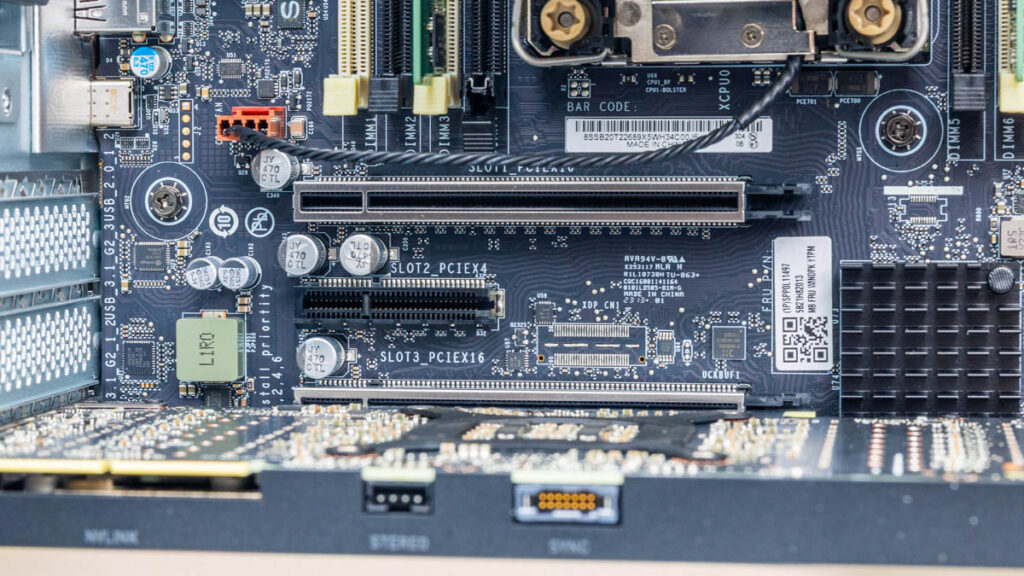 Lenovo ThinkStation P5 Xeon W5-2455X / 64GB / 2TB