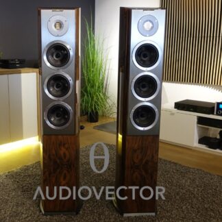 Audiovector R8 Arreté (pereche) Negru Piano