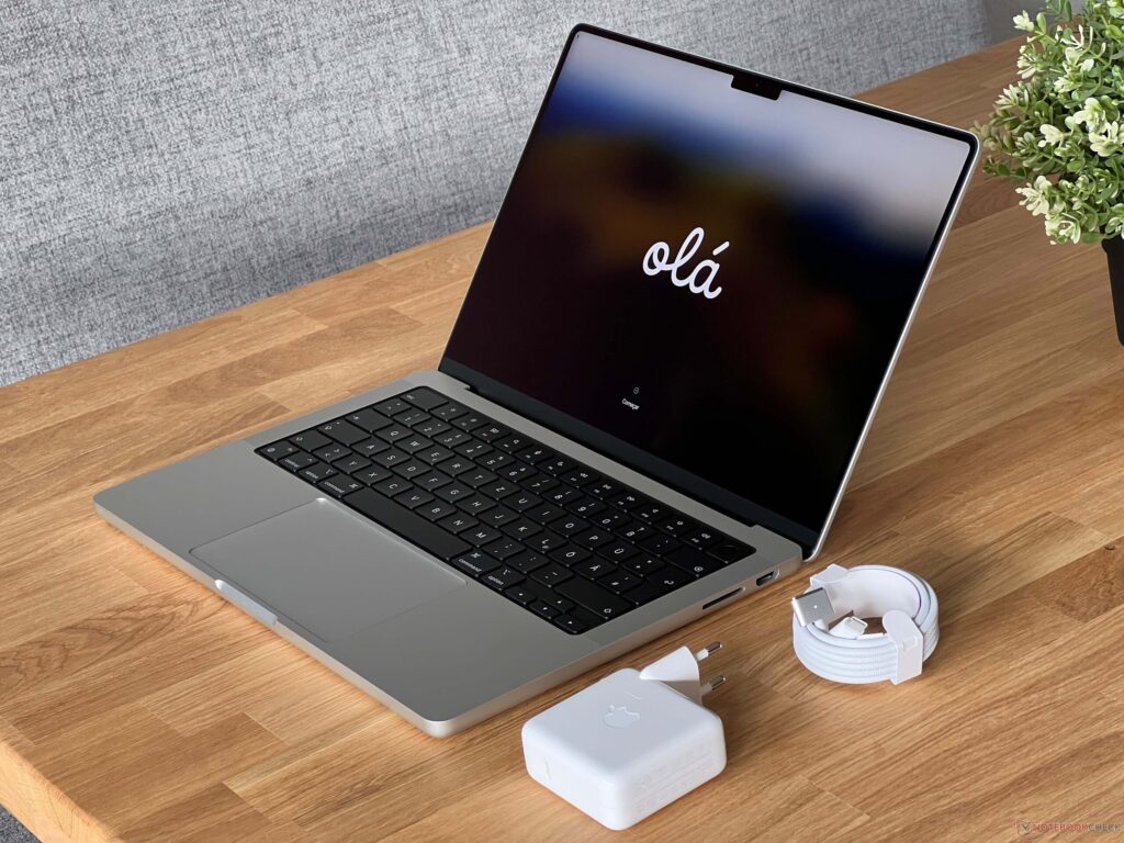 Apple MacBook Pro 14 M4 Pro M4 Max / 36GB / 2TB Space Black