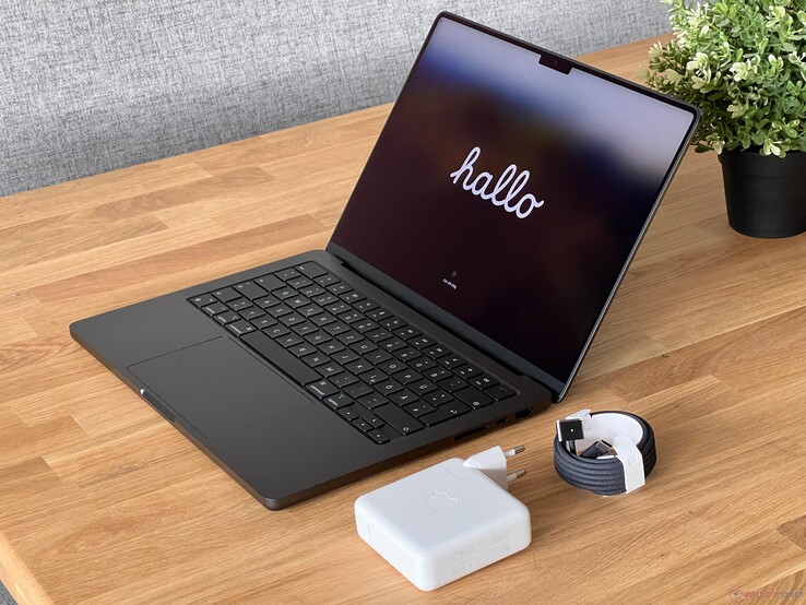 Apple MacBook Pro 14 M3 Max M3 Max / 128GB / 4TB Negro Espacial