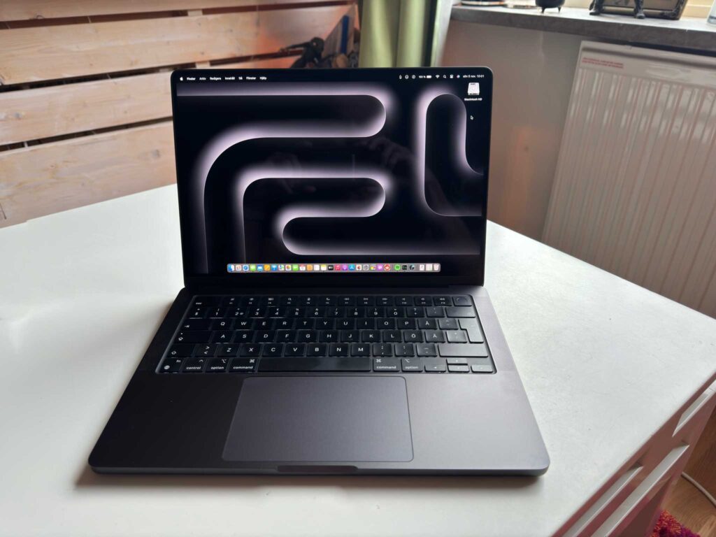 Apple MacBook Pro 14 M3 Max M3 Max / 48GB / 2TB Silver