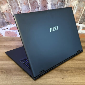 MSI Prestige 16 AI Studio Ultra 9 185H / RTX 4070 / 64GB / 2TB