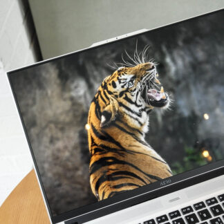 Gigabyte Aero 16 OLED Ultra 9 185H / RTX 4060 / 32GB / 512GB