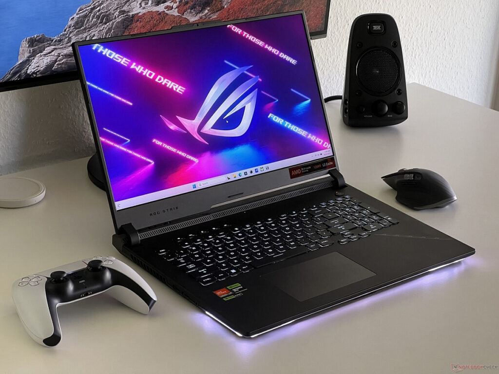 Asus ROG Strix Scar 17 2023 i9-13980HX / RTX 4090 / 32GB / 1TB