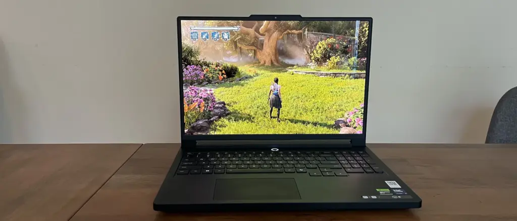 Lenovo Legion Pro 7i Gen 8 i9-13900HX / RTX 4080 / 32GB / 4TB