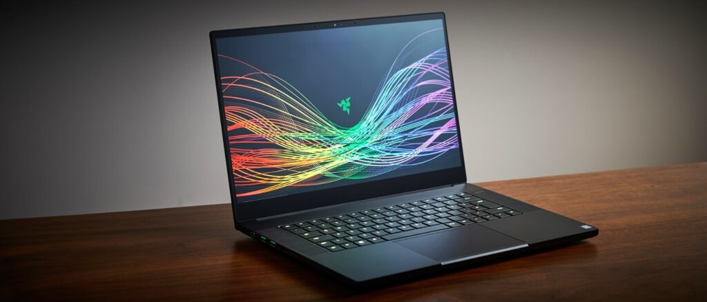 Razer Blade 15 2023 i7-13800H / RTX 4070 / 64GB / 1TB