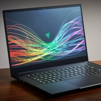 Razer Blade 15 2023 i7-13800H / RTX 4070 / 64GB / 1TB