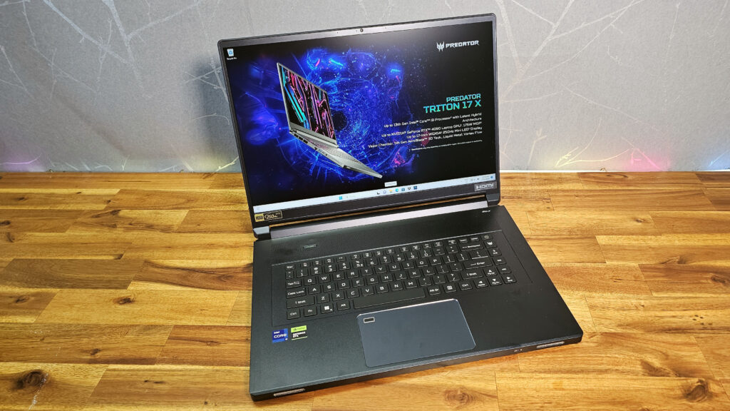 Acer Predator Triton 17 X i9-13900H / RTX 4090 / 32GB / 2TB