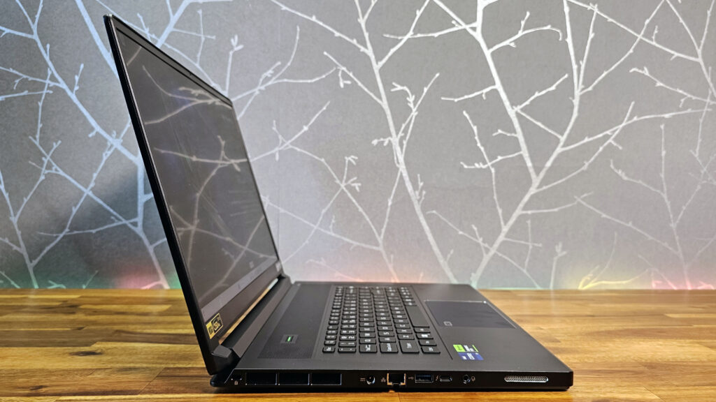 Acer Predator Triton 17 X i9-13900H / RTX 4090 / 64GB / 1TB