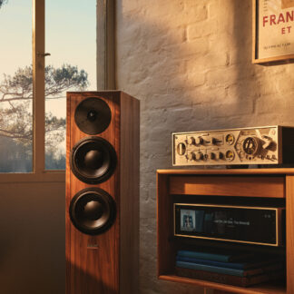 Dynaudio Contour Legacy (pair) American Walnut