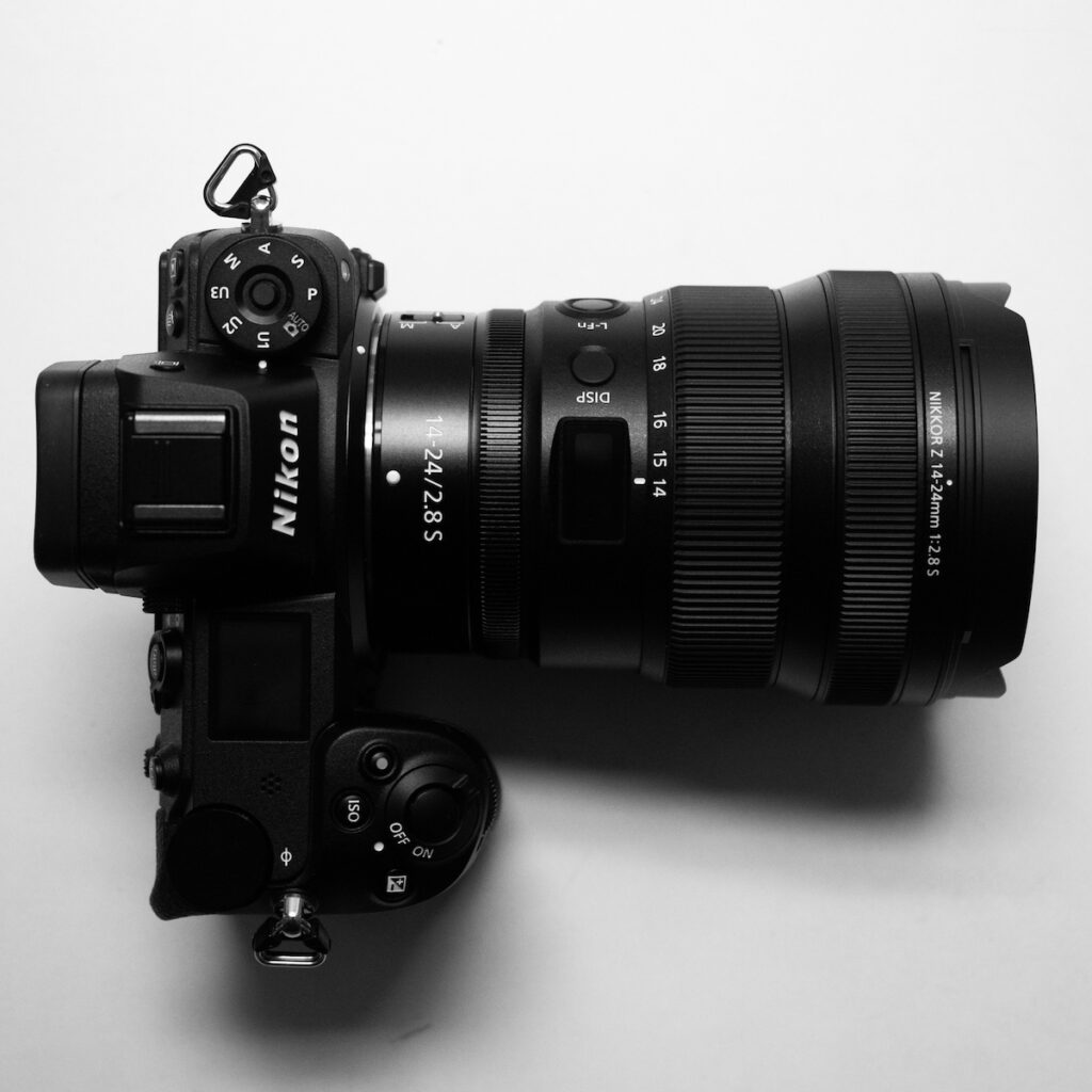 Nikon Z8 Kit Z 14-24 F2.8 S
