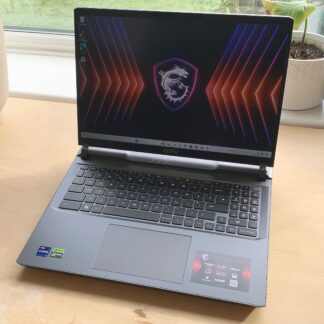 MSI Vector 16 HX AI Ultra 9 275HX / RTX 5080 / 64GB / 2TB