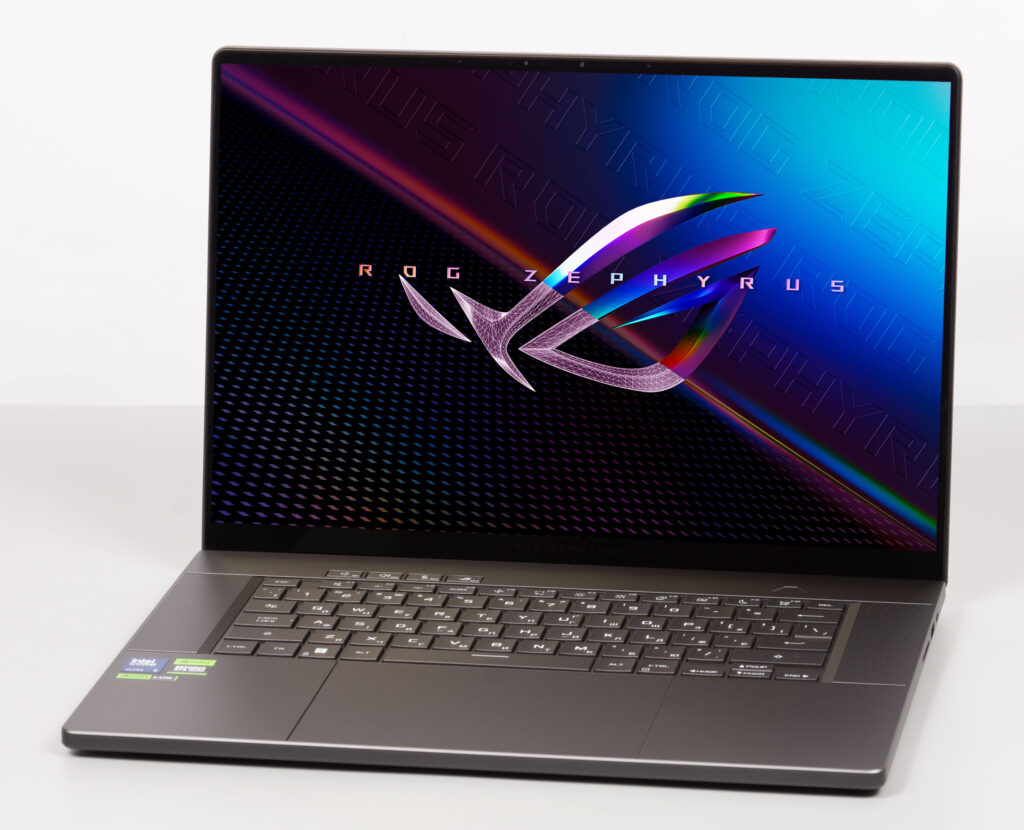 Asus ROG Strix Scar 18 2024 Core i9-14900HX RTX 4080 / 64GB / 4TB
