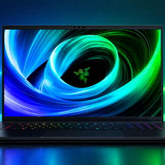 Razer Blade 18 2025 Ultra 9 275HX / RTX 5080 / 32GB / 1TB