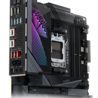Gigabyte Aorus Master 18 Ultra 9 275HX / RTX 5090 / 64GB / 1TB