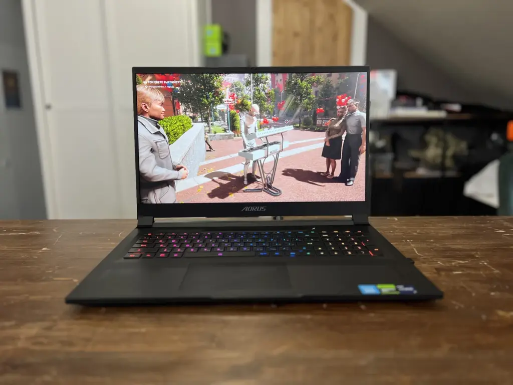 Gigabyte Aorus 17X AZF i9-13980HX / RTX 4090 / 32GB / 2TB