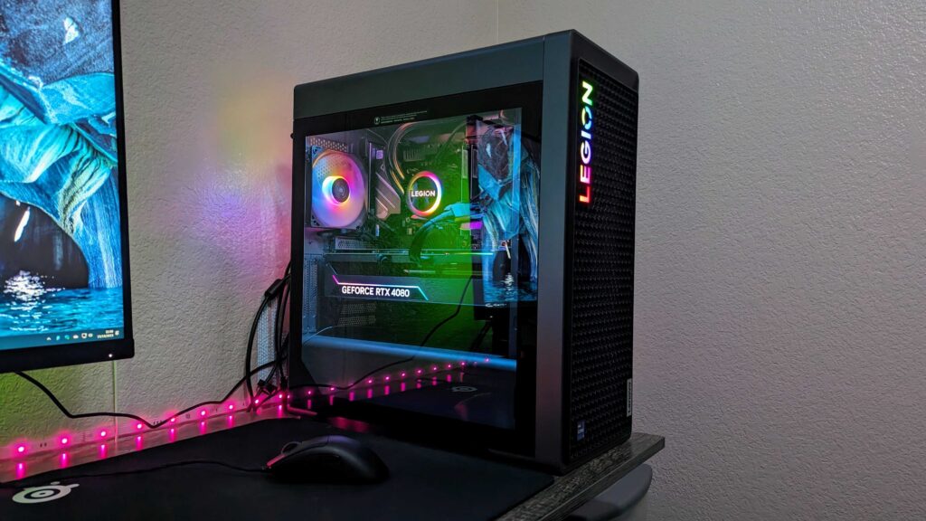 Lenovo Legion Tower 7i Ultra 9 285K / RTX 5090 / 64GB / 2TB