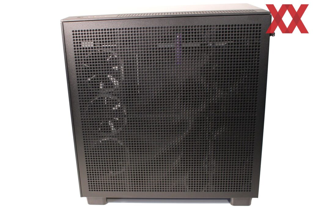 NZXT Aurora R16