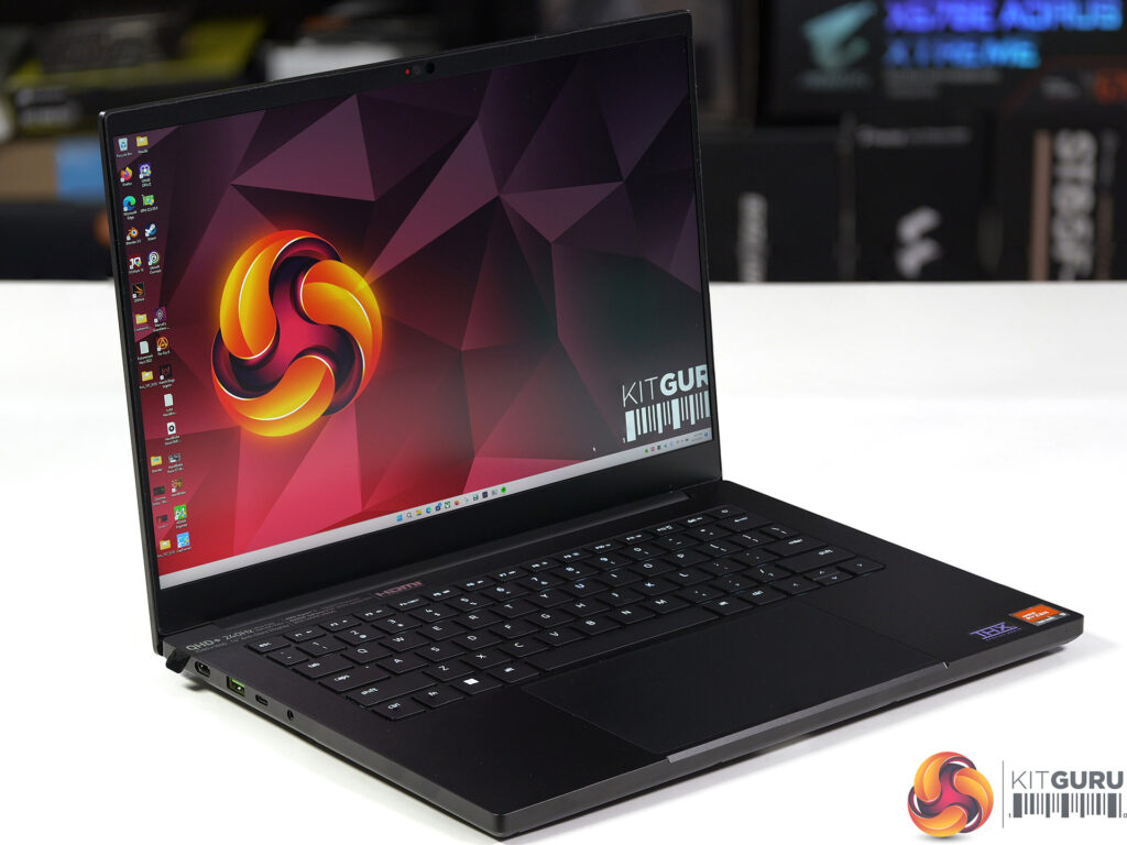Razer Blade 14 2024 Ryzen 9 8945HS / RTX 4070 / 32GB / 1TB