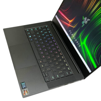 Razer Blade 14 2024 Ryzen 9 8945HS / RTX 4070 / 32GB / 2TB