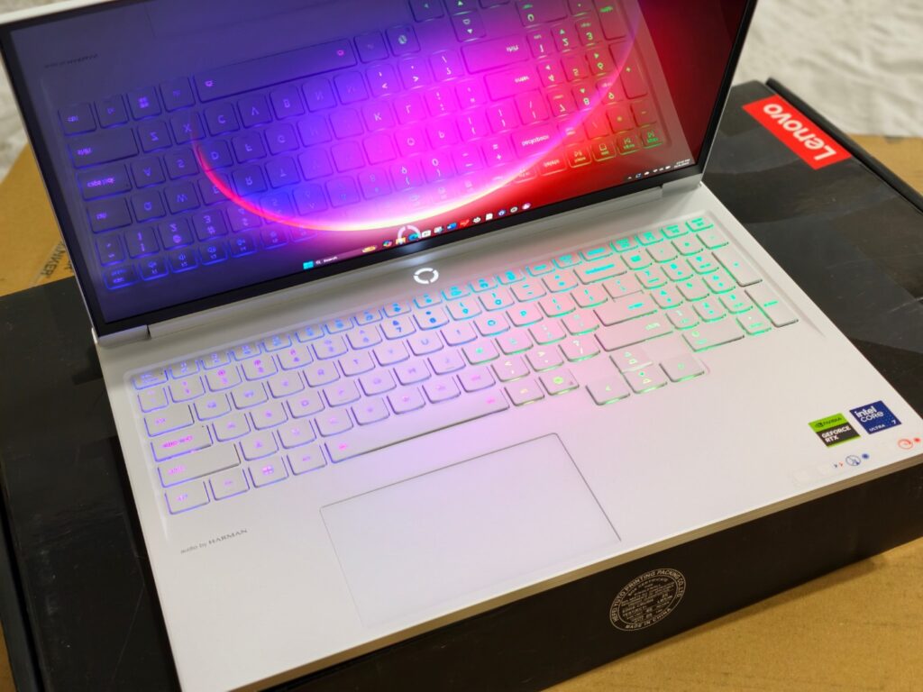 Lenovo Legion 7i Gen 10 Ultra 9 275HX / RTX 5080 / 32GB / 2TB