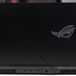 Asus ROG Strix Scar 17 2023 Ryzen 9 7945HX / RTX 4080 / 32GB / 2TB