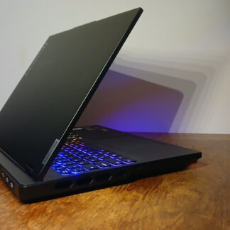 Lenovo Legion 9i Gen 10 RTX 5080 / Ultra 9 275HX / 32GB / 2TB
