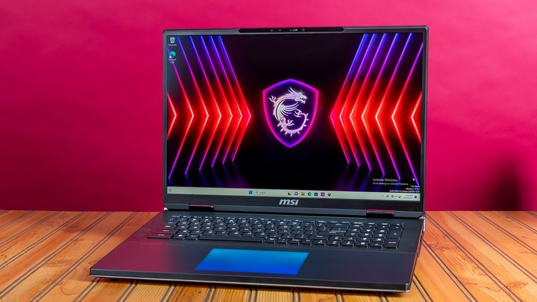 MSI Titan 18 HX AI 2025 Ultra 9 285HX / RTX 5090 / 96GB / 4TB