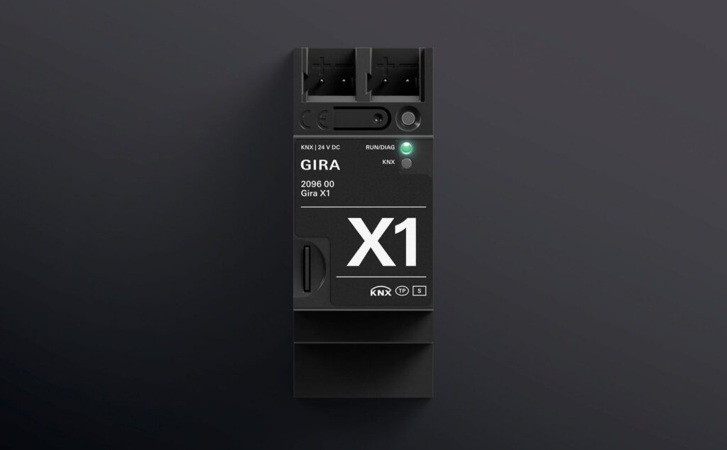 Gira X1 + G1 PoE Bundle