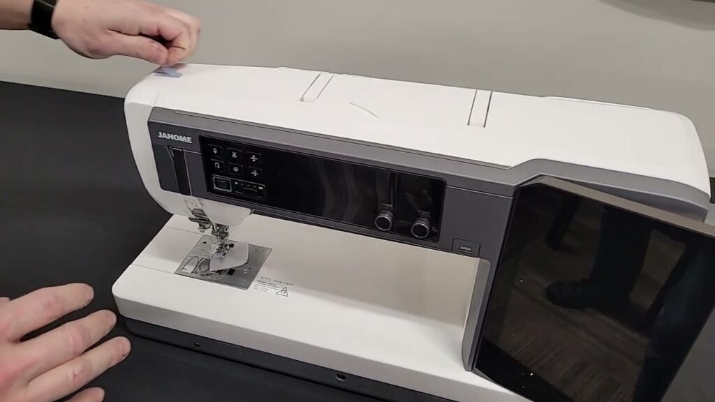Janome Continental M17 White