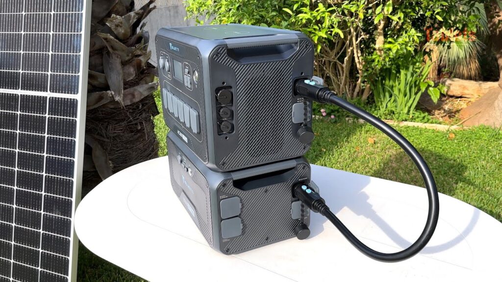Bluetti AC300 + B300 Black